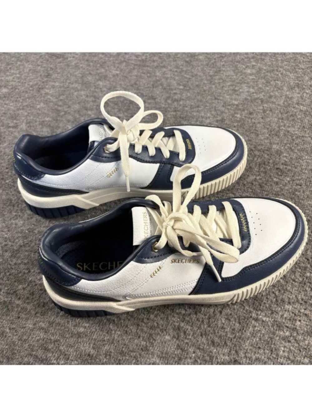 Skechers Court Classics Womens 8.5 Air Cooled Memory Foam White Navy Shoes - Picture 2 of 12